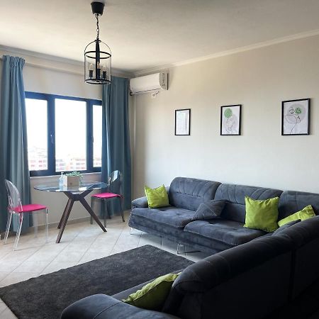 Nostalgic Sea View Apartments Durres Ngoại thất bức ảnh