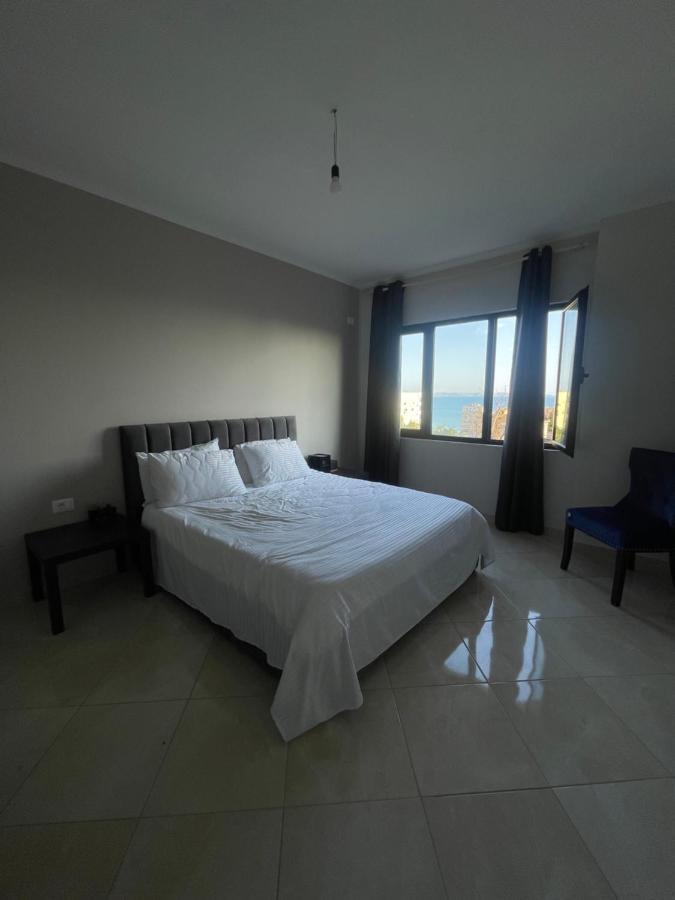 Nostalgic Sea View Apartments Durres Ngoại thất bức ảnh